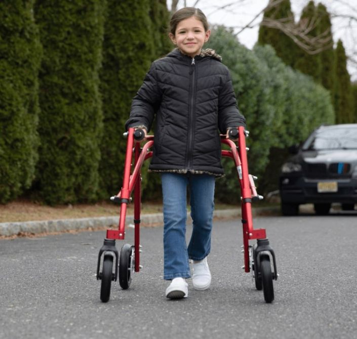 Circle Specialty Klip 4-Wheel posterior Pediatric Walker - KP410-420-430-440