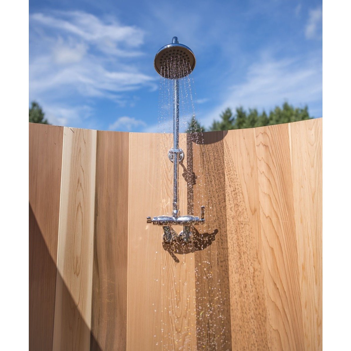 Dundalk LeisureCraft Rainbow Knotty Red Cedar Outdoor Shower  - 582S