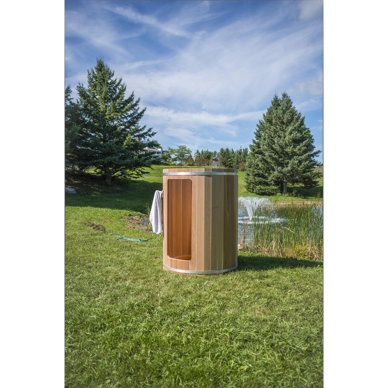 Dundalk LeisureCraft Rainbow Knotty Red Cedar Outdoor Shower  - 582S