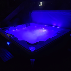 Canadian Spa Company Erie SE GL 6-Person 46-Jet Hot Tub - KH-10104