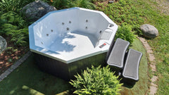 Canadian Spa Company Muskoka 5-Person 14-Jet Portable Hot Tub - KH-10096